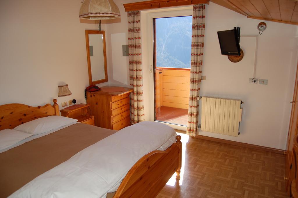 Hotel Millefiori Vigo di Fassa Værelse billede